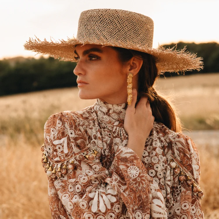 The-Straw-The-Shadow-Bestselling-straw-hat-from-oldhabits-diehard-summer-hat-the-must-have-beach-hat-summer-hat-styles-1