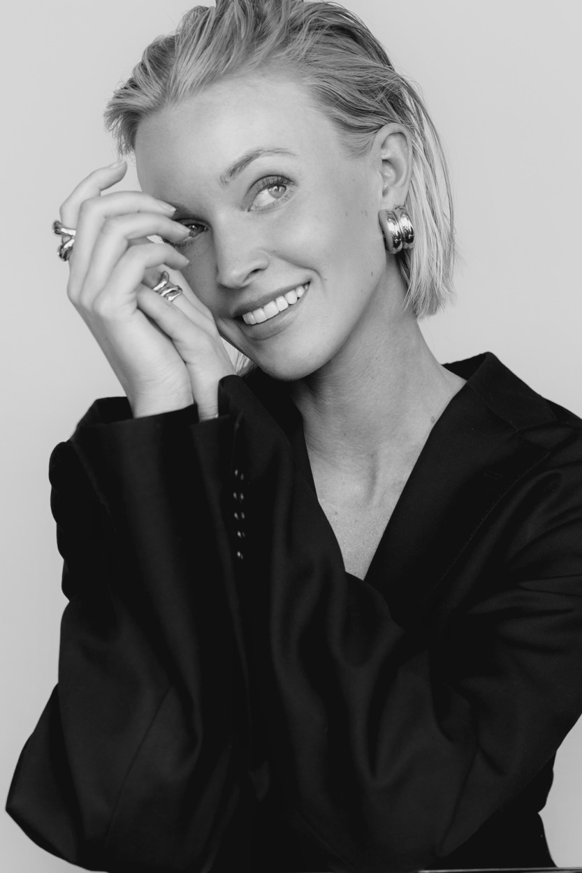 STEFFIE SCHELINKHOUT POLAROIDS__8-2