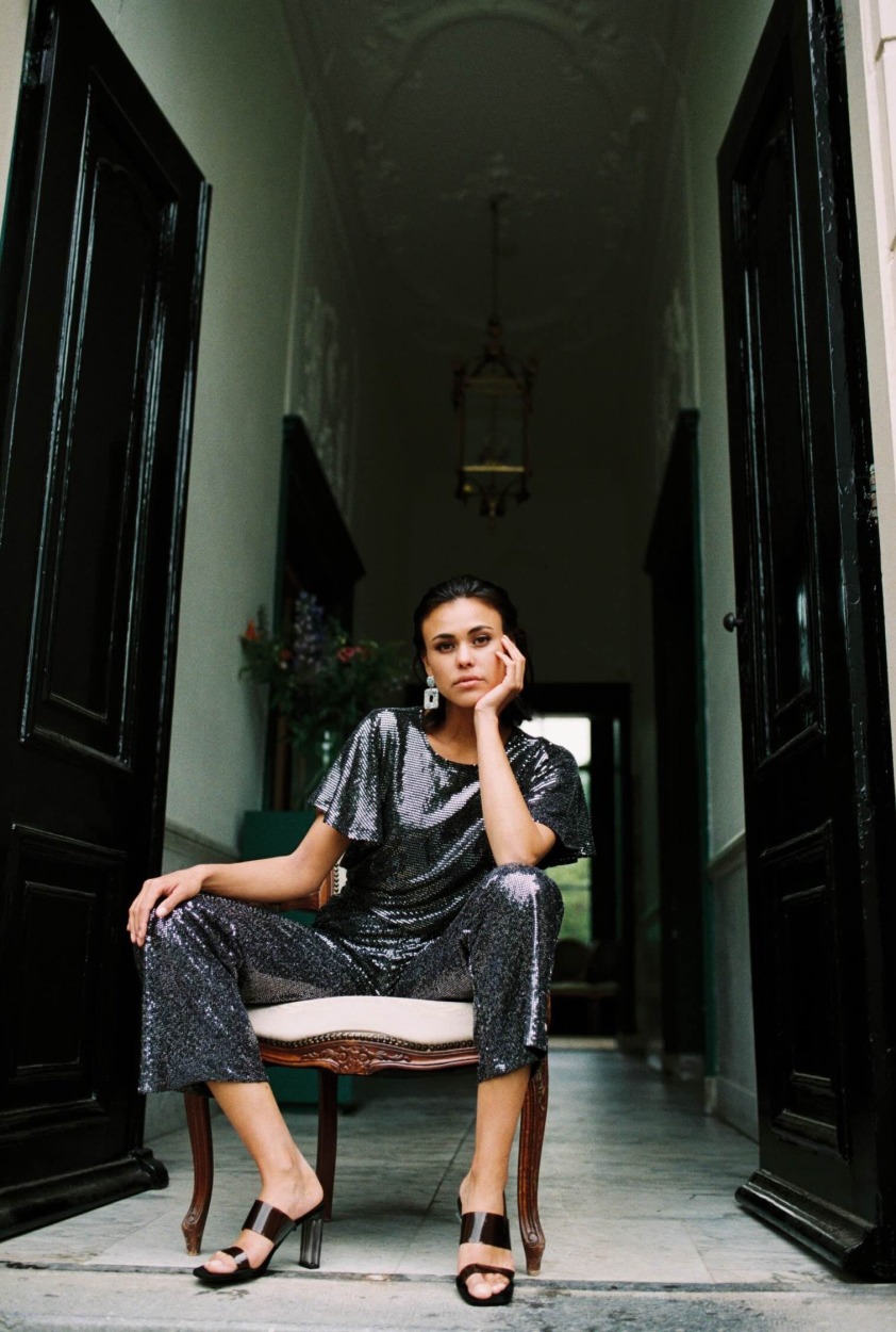 8-roos-ates-high-res