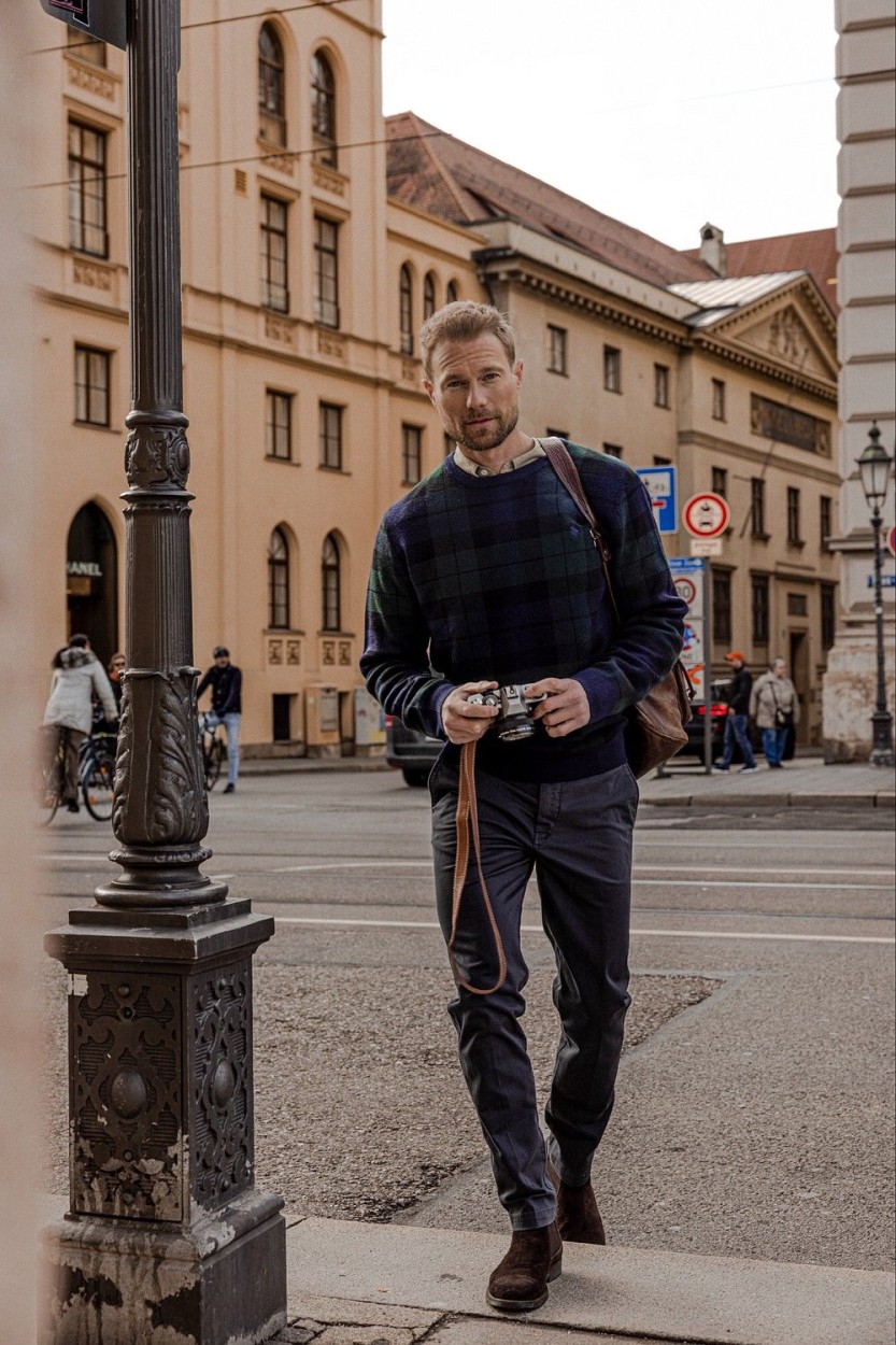 19-christian-becker-main-book